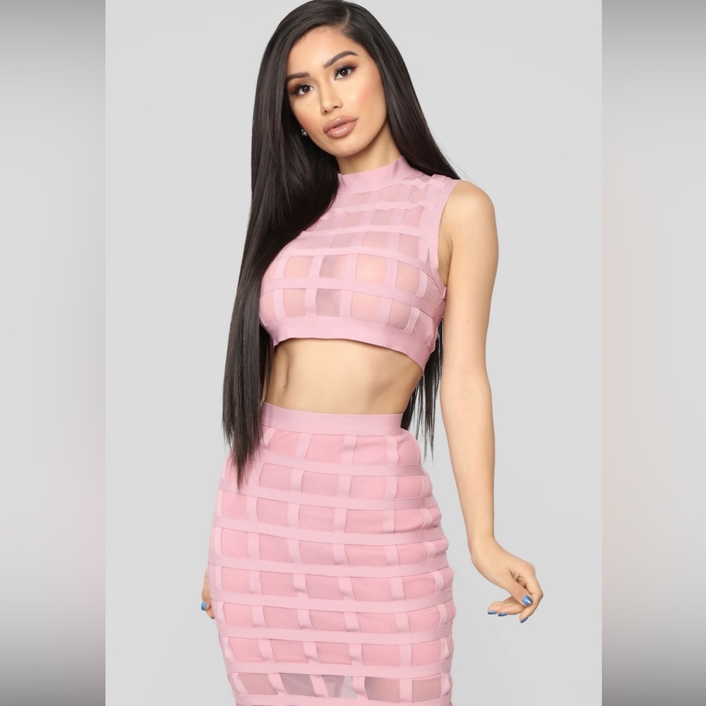 NWT fashion nova show up bondage set in petal pink. Completely sold out. Size XL
